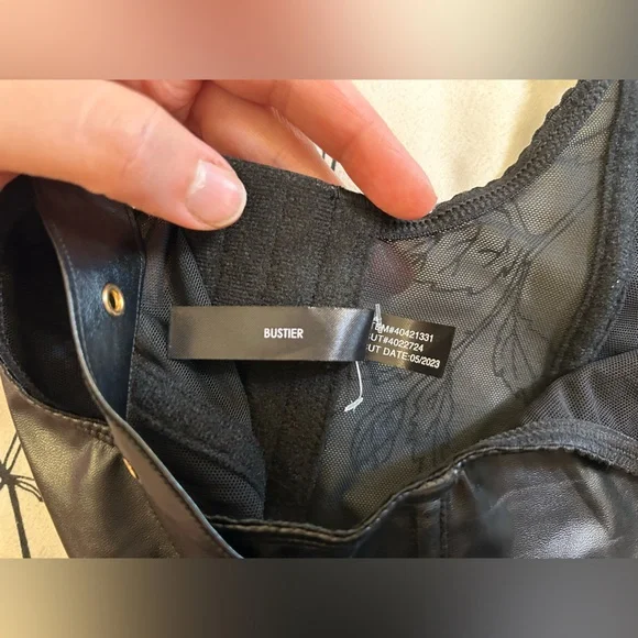 3x Torrid Bustier - Picture 3 of 4